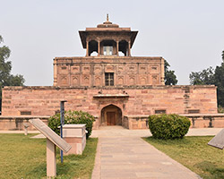 Tomb of Shah Begum, Khusrobagh, Prayagraj